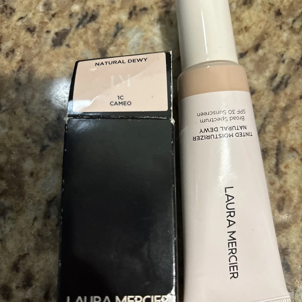 Laura Mercier Long Wear Tinted Moisturizer Natural Dewy 1 C cameo‎